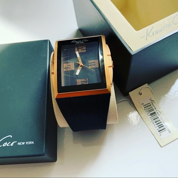 Kenneth Cole Other - 🥳💖HOST PICK 🥳 Kenneth Cole NY Men's Rubber Strap Watch KC1560